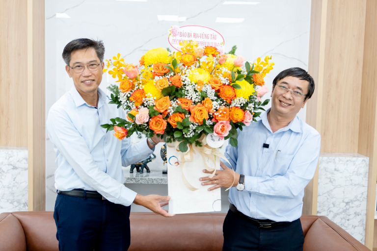 LSP Warmly Welcomed Media Friends on the Occasion of Vietnamese Entrepreneur’s Day