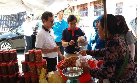LSP management makes visit to local community in Long Son Commune