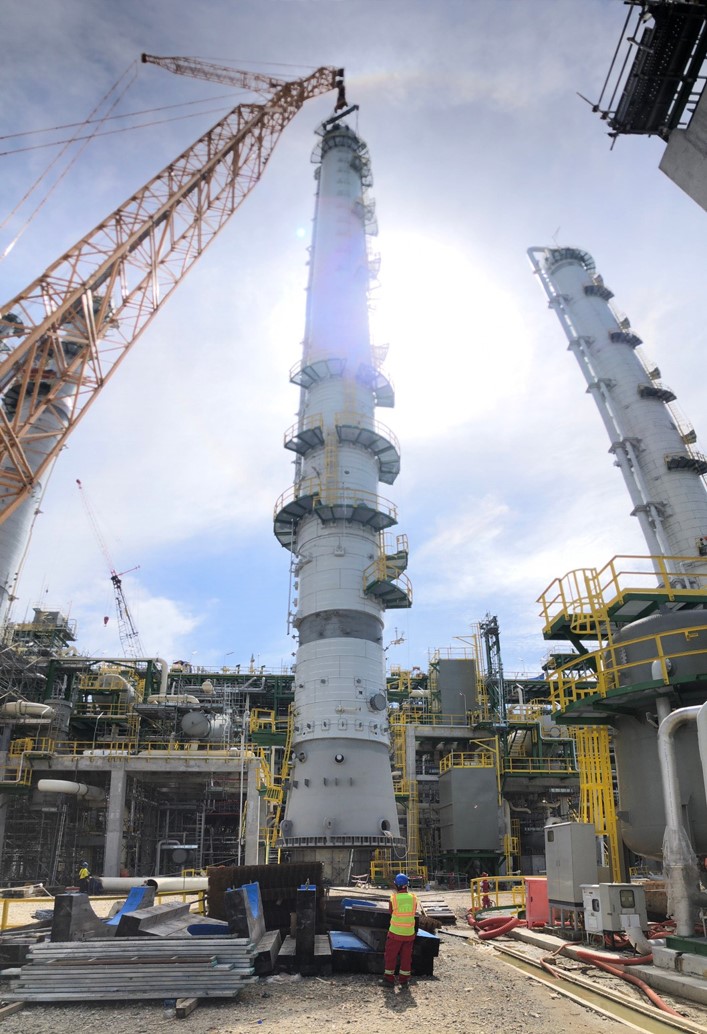 Successful installation of C2 Tower of Olefin plant, marking another key milestone of LSP’s project progress