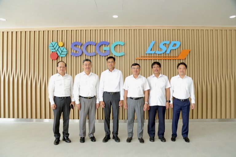 LSP welcomed chairman and delegates from Petro Vietnam to visit LSP Complex