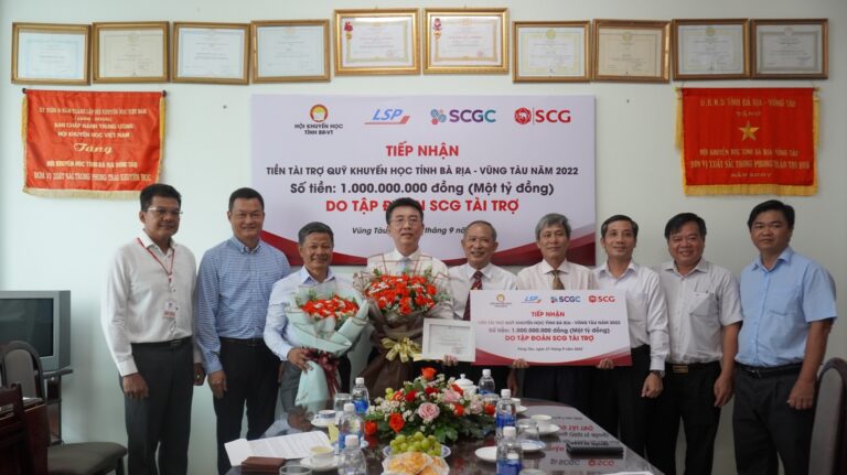 SCG, SCGC and LSP sponsored 1 billion VND to BRVT association for promoting education for the development of local human resources