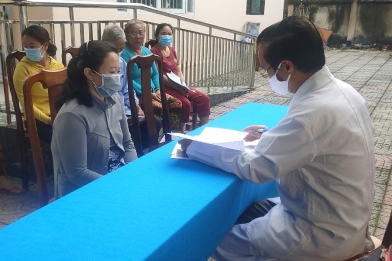 LSP continued to conduct the 7th community health care program to return the health check result