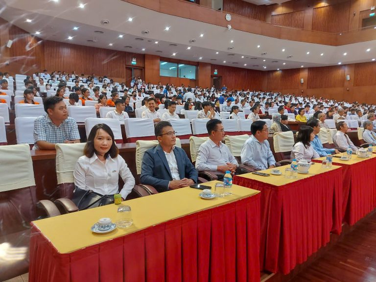 LSP Granted Scholarships on Vietnam Promoting Education Day